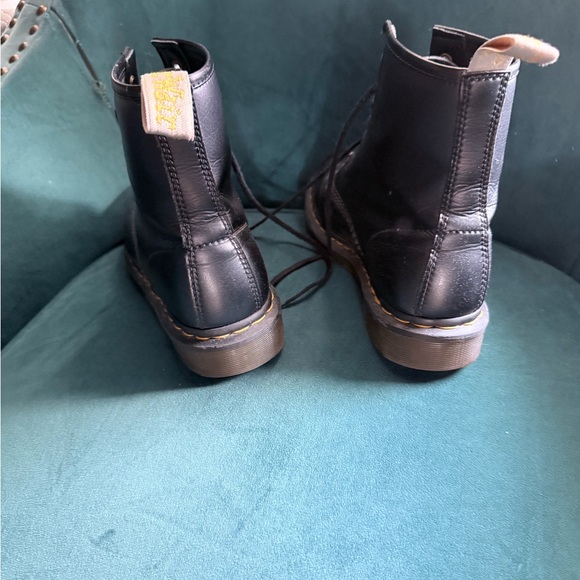 Dr. Martens Black Combat Boots with Lace-Up Design - Vegan "leather - Picture 2 of 4